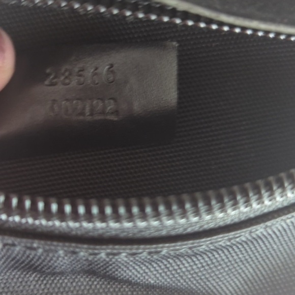 VINTAGE GUCCI Waist / Bum Bag - Black / Logo - Picture 7 of 14